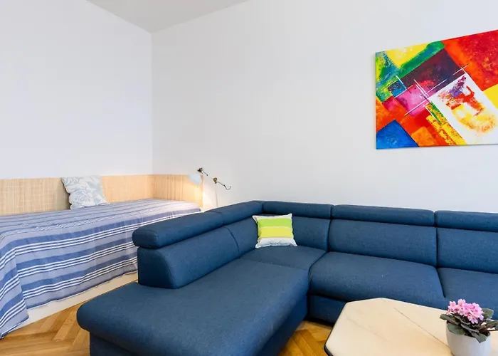 شقة Palisady Charm - Stylish High Ceiling, Downtown, Parking *